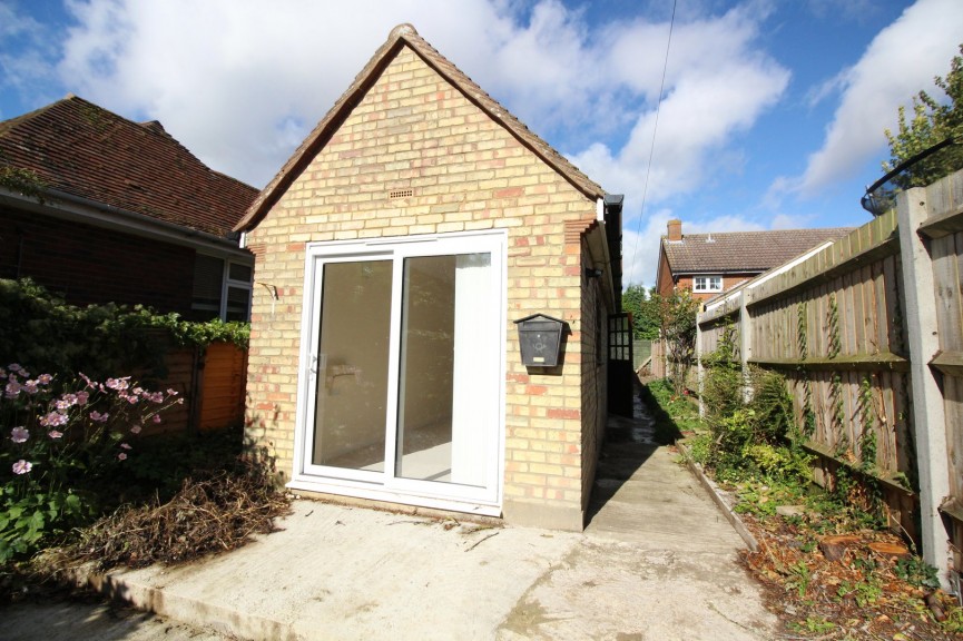 1 bedroom Flat for Letting Crabtree Lane, Pirton, Hitchin, Hertfordshire