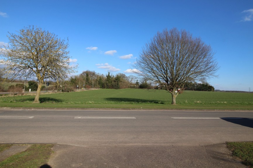 Kingswood Avenue, HITCHIN, Herts