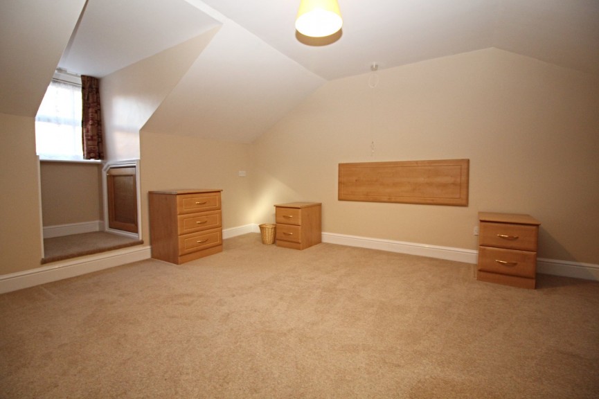 2 bedroom Flat for Letting Queen Street, HITCHIN, Hertfordshire
