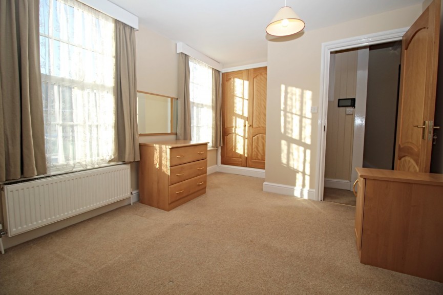 2 bedroom Flat for Letting Queen Street, HITCHIN, Hertfordshire