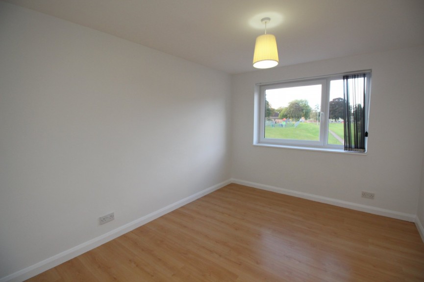 2 bedroom Flat for Letting The Maples, Hitchin, Hertfordshire
