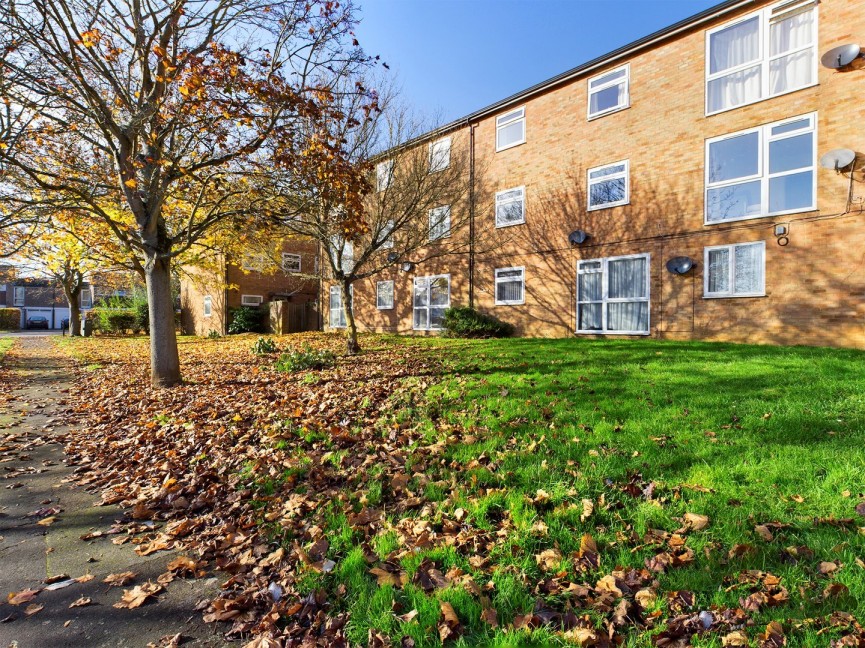 1 bedroom Flat for Letting Nettlecroft, Welwyn Garden City, Hertfordshire