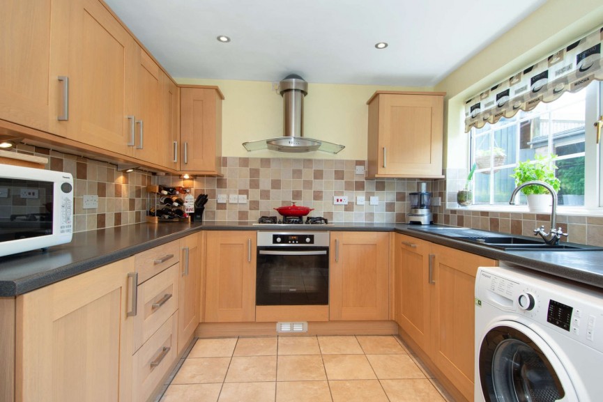 2 bedroom House for Sale Orchard Way, Knebworth, Hertfordshire
