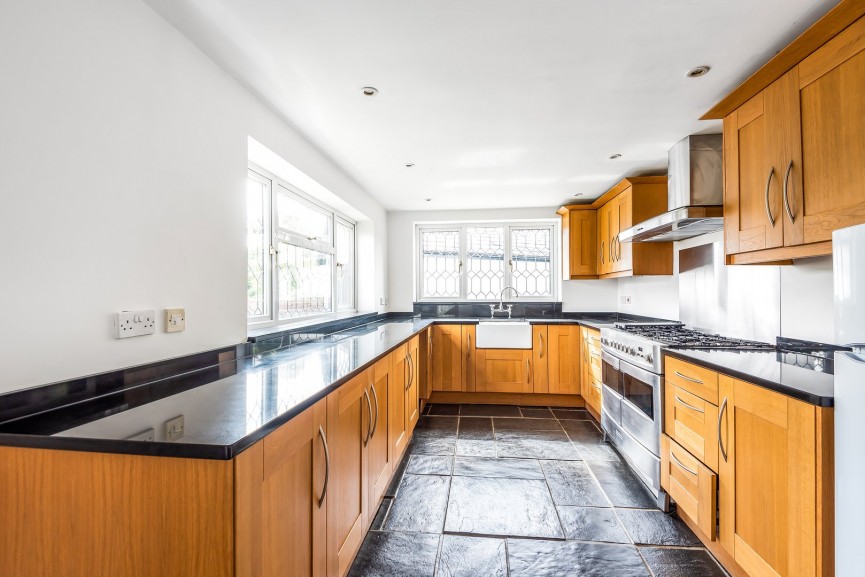 4 bedroom House for Sale Offley Road, HITCHIN, Hertfordshire