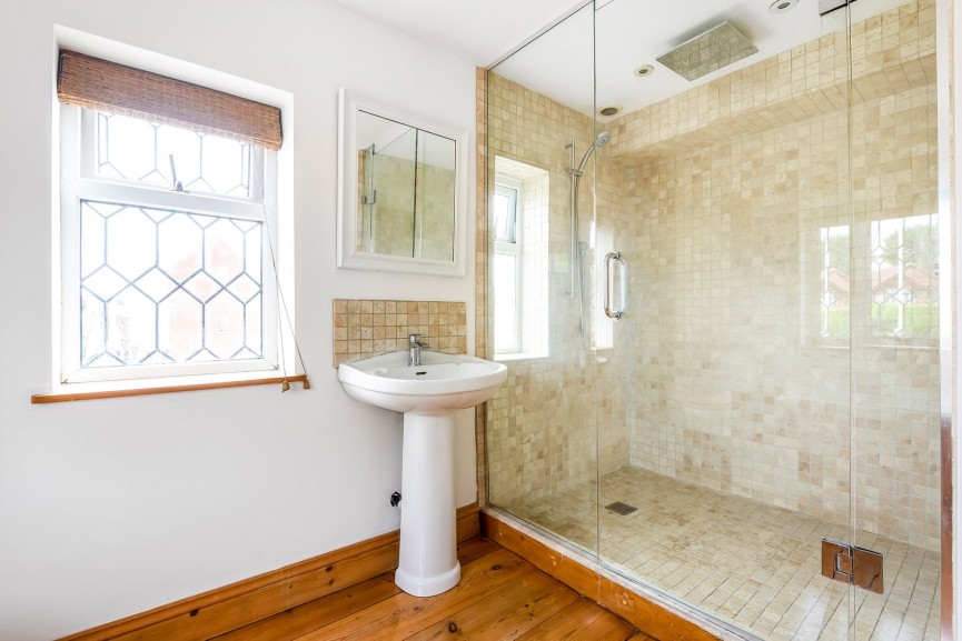 4 bedroom House for Sale Offley Road, HITCHIN, Hertfordshire