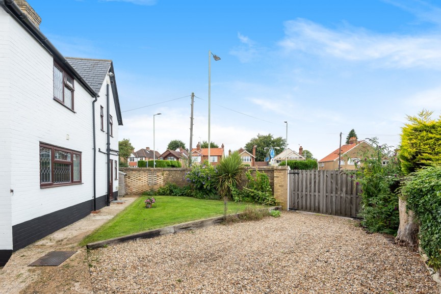 4 bedroom House for Sale Offley Road, HITCHIN, Hertfordshire