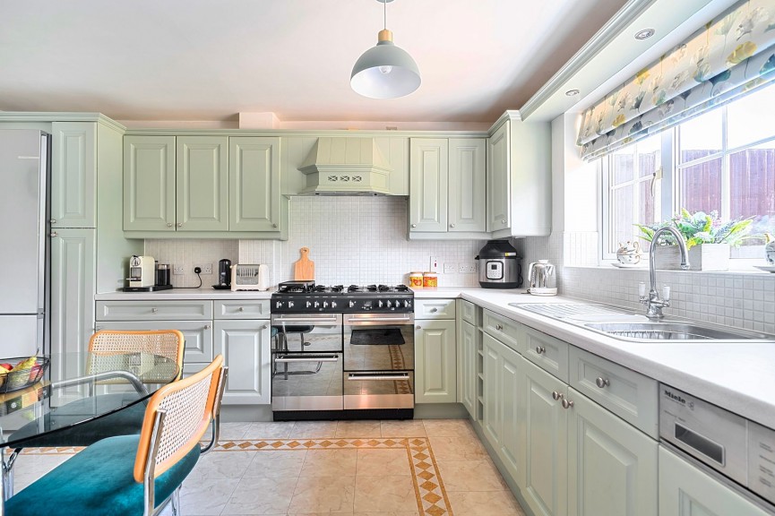 4 bedroom House for Sale Meppershall, Shefford, Bedfordshire