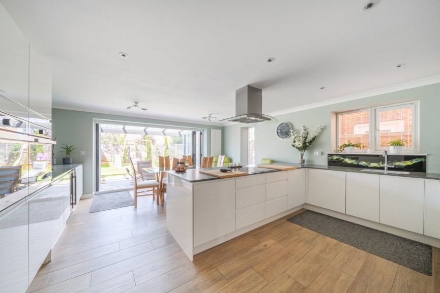 5 bedroom House for Sale Faraday Corner, Shefford, Bedfordshire