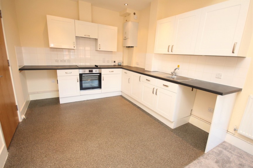 2 bedroom Flat for Letting Broadway, Letchworth Garden City, Hertfordshire