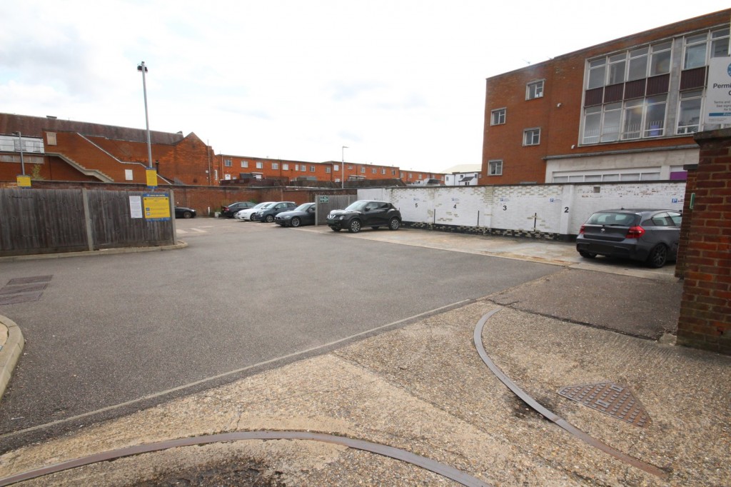 Broadway, Letchworth Garden City, Hertfordshire