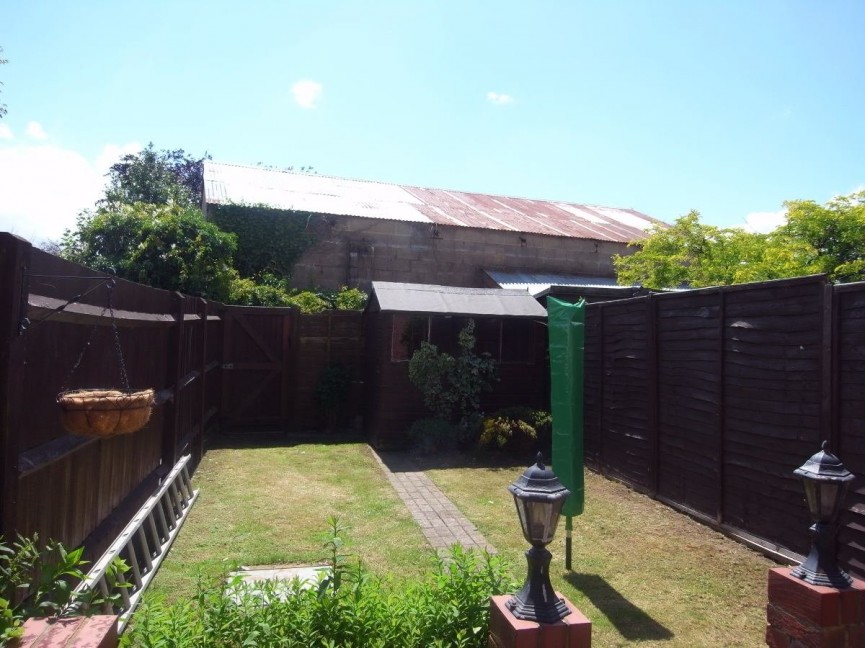 2 bedroom House for Letting Elgar Drive, Shefford, Bedfordshire