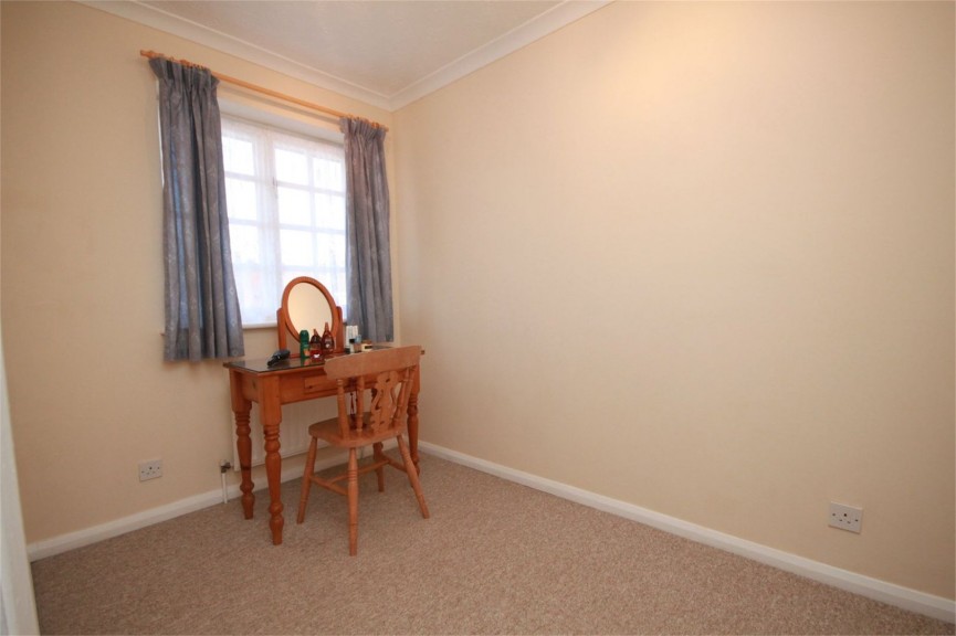 2 bedroom House for Letting Elgar Drive, Shefford, Bedfordshire