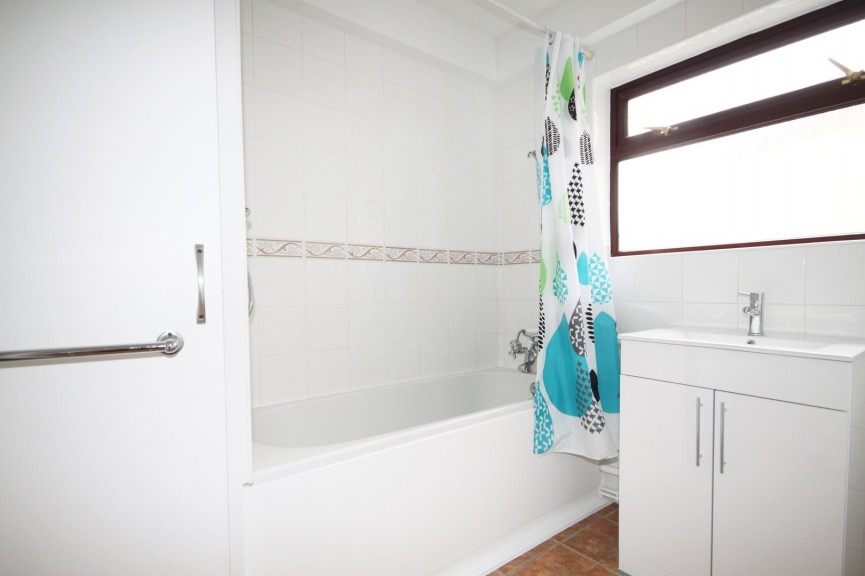 2 bedroom House for Letting Clifton Road, Henlow, Bedfordshire