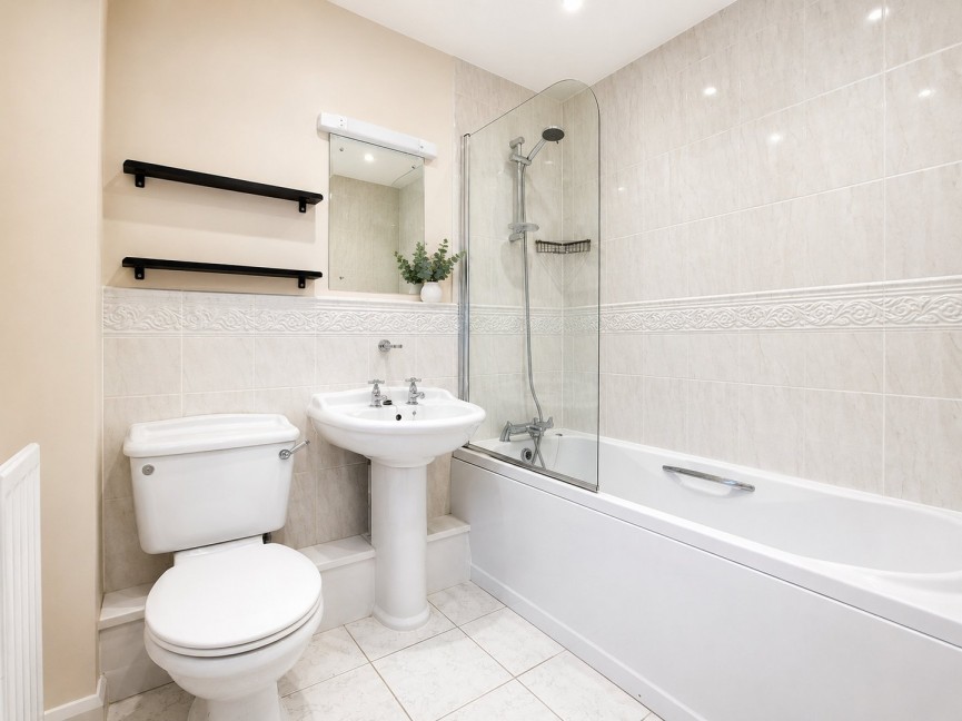 1 bedroom House for Sale Halford Court, Hatfield, Hertfordshire