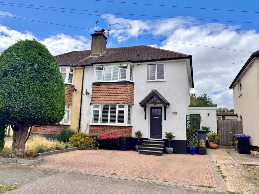 3 bedroom House for Sale The Leas, Baldock, Hertfordshire