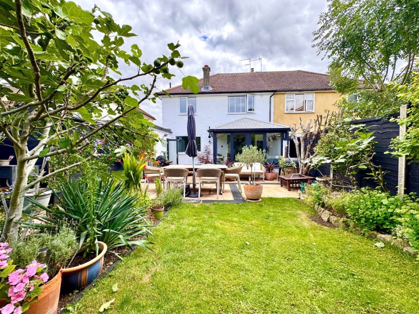 3 bedroom House for Sale The Leas, Baldock, Hertfordshire