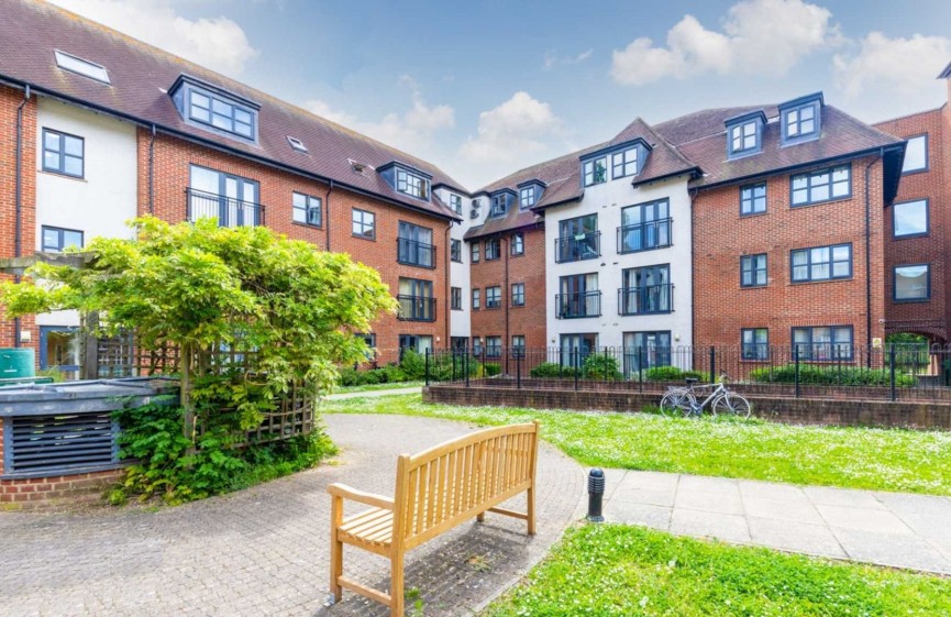 1 bedroom Flat for Letting Dunkerley Court, Letchworth Garden City, Hertfordshire