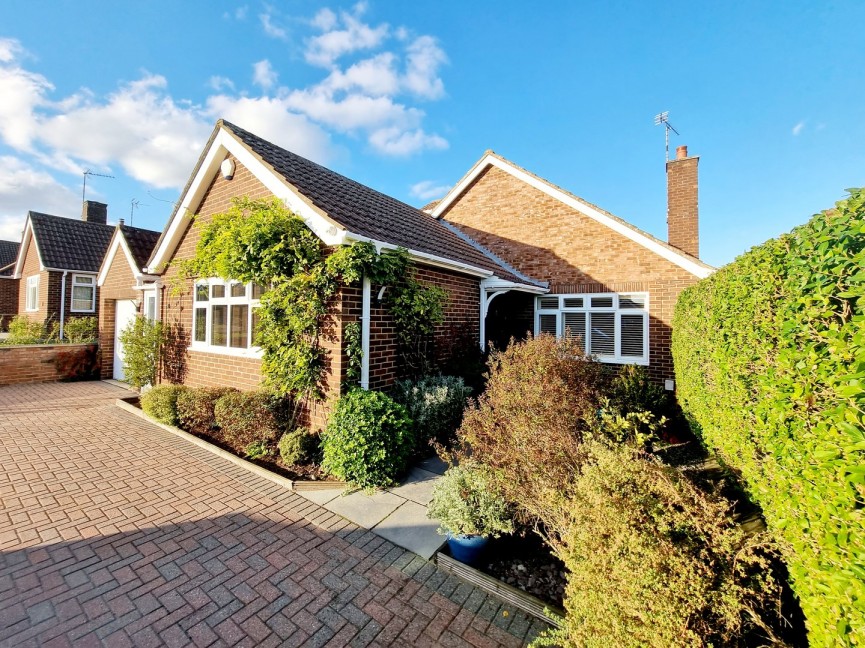 5 bedroom Bungalow for Sale Ampthill, Bedfordshire