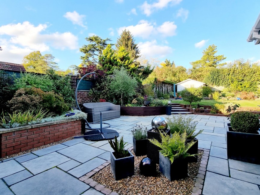 5 bedroom Bungalow for Sale Ampthill, Bedfordshire