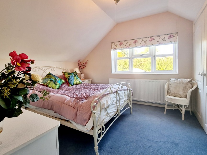 5 bedroom Bungalow for Sale Ampthill, Bedfordshire