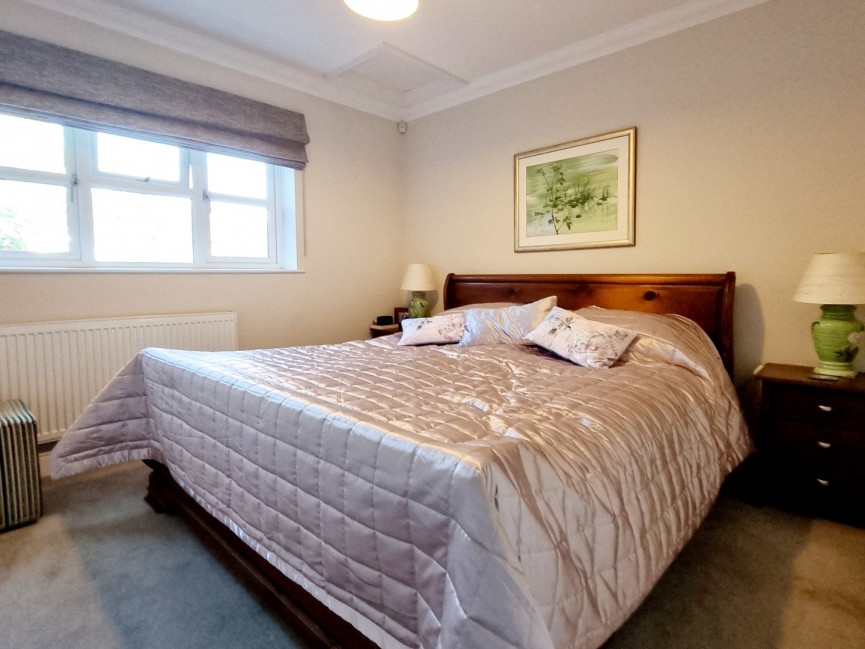 5 bedroom Bungalow for Sale Ampthill, Bedfordshire