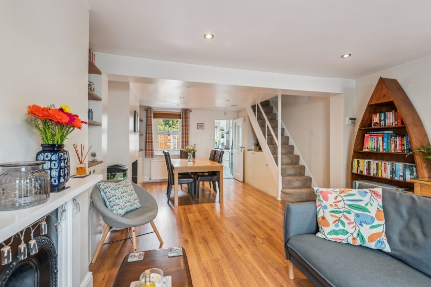 2 bedroom House for Sale Oughton Head Way, Hitchin, Hertfordshire
