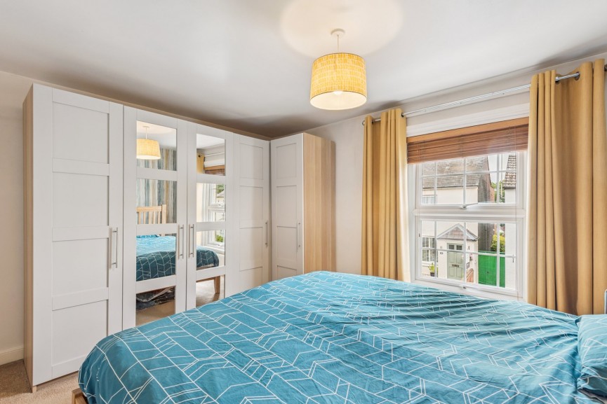 2 bedroom House for Sale Oughton Head Way, Hitchin, Hertfordshire