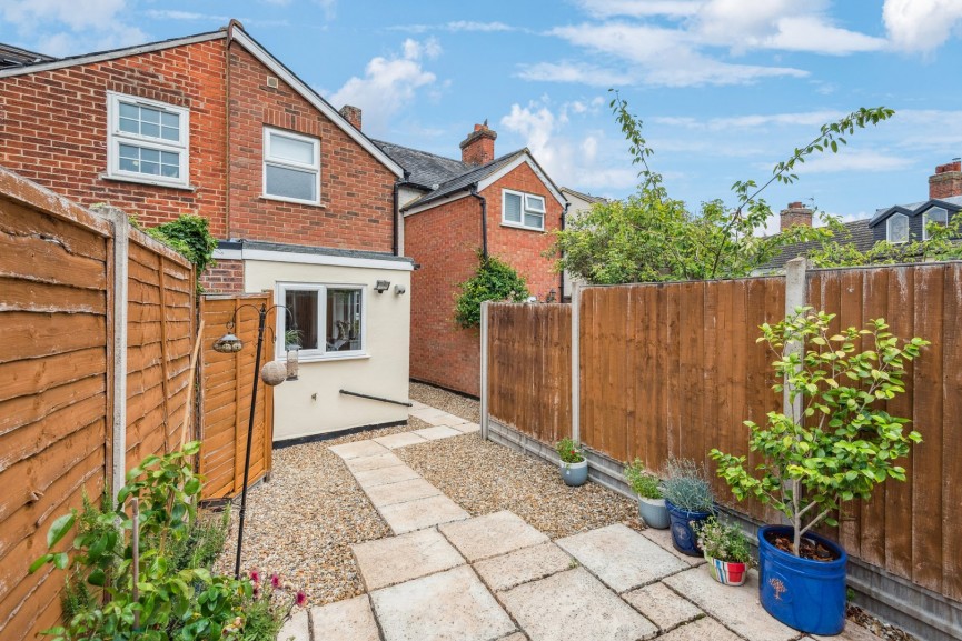 2 bedroom House for Sale Oughton Head Way, Hitchin, Hertfordshire