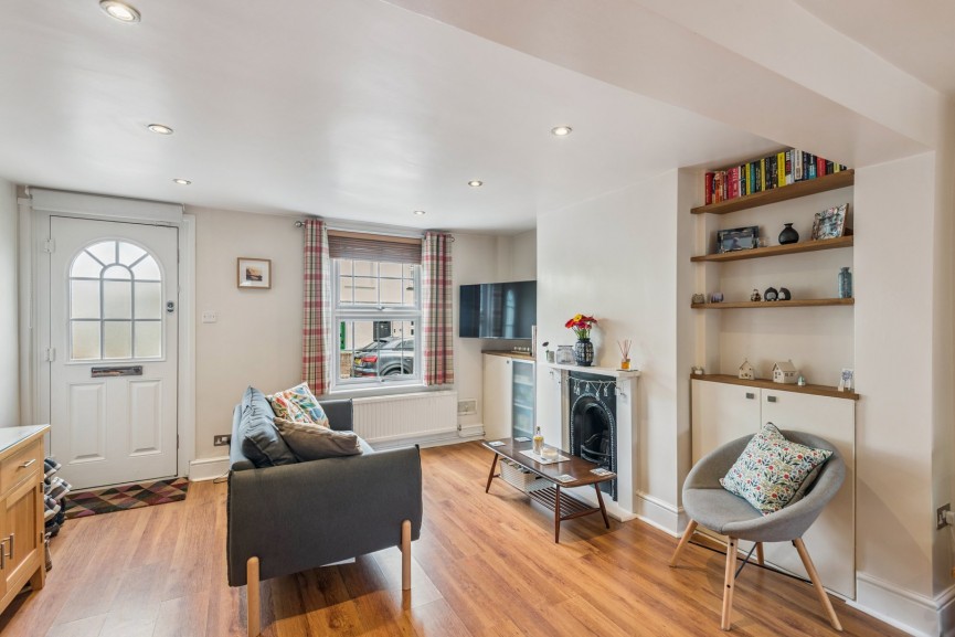 2 bedroom House for Sale Oughton Head Way, Hitchin, Hertfordshire