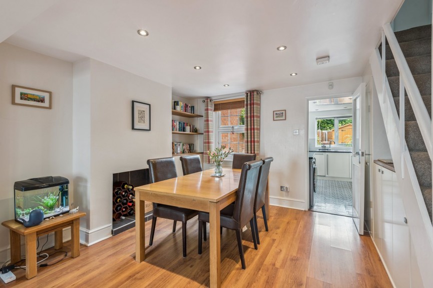 2 bedroom House for Sale Oughton Head Way, Hitchin, Hertfordshire