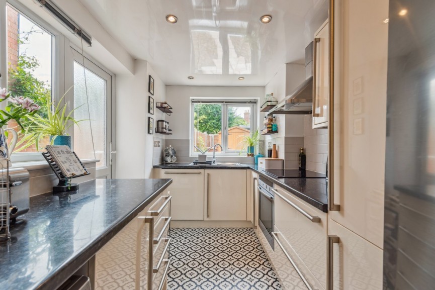 2 bedroom House for Sale Oughton Head Way, Hitchin, Hertfordshire