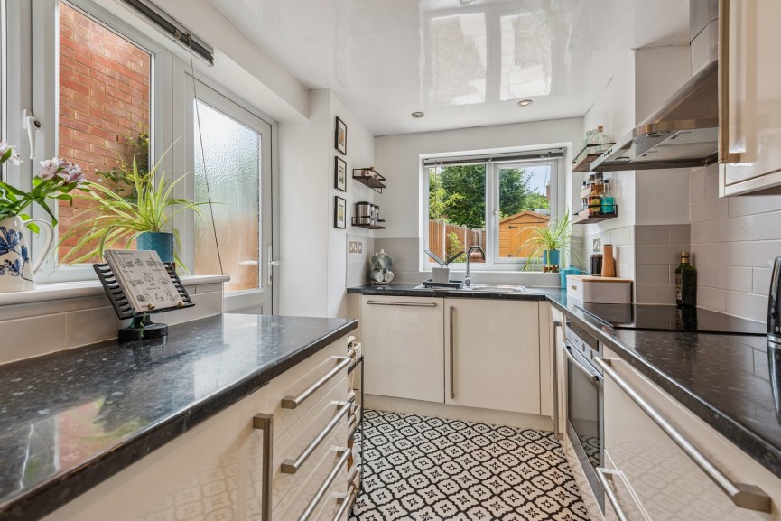 2 bedroom House for Sale Oughton Head Way, Hitchin, Hertfordshire