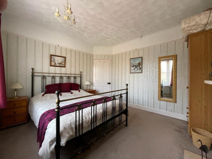 3 bedroom House for Sale Station Road, Biggleswade, Bedfordshire