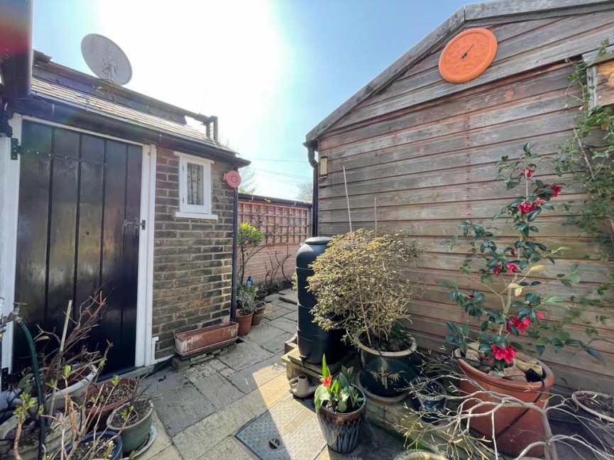 3 bedroom House for Sale Station Road, Biggleswade, Bedfordshire
