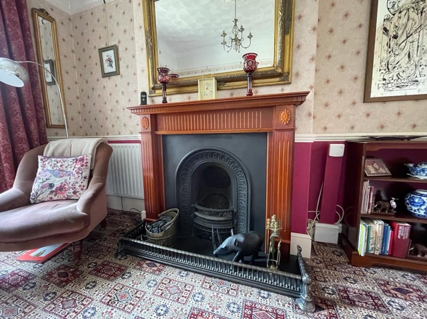 3 bedroom House for Sale Station Road, Biggleswade, Bedfordshire