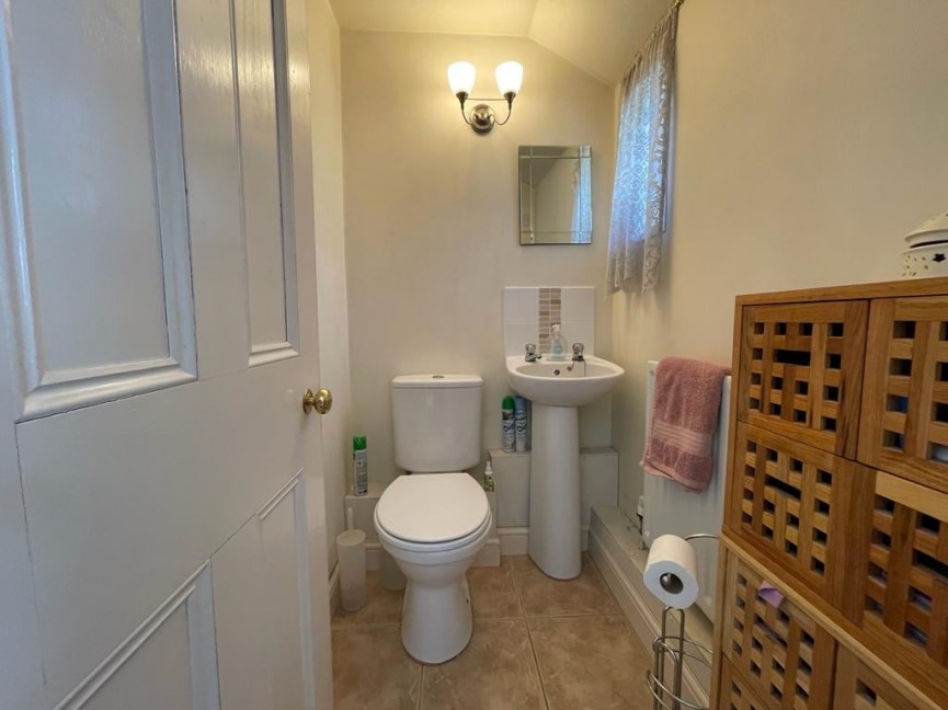 3 bedroom House for Sale Station Road, Biggleswade, Bedfordshire