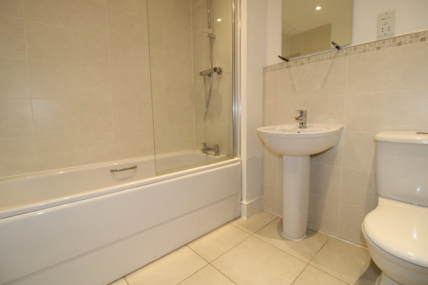 4 bedroom House for Letting Walker Mead, Biggleswade, Bedfordshire