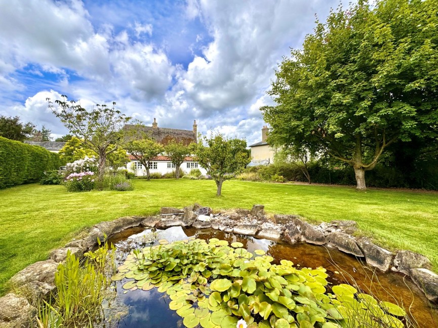 3 bedroom House for Sale High Street, GUILDEN MORDEN, Cambridgeshire