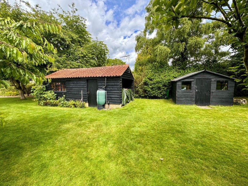 3 bedroom House for Sale High Street, GUILDEN MORDEN, Cambridgeshire