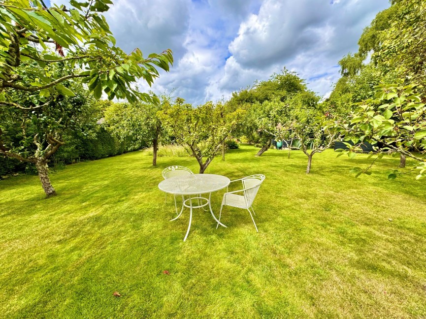3 bedroom House for Sale High Street, GUILDEN MORDEN, Cambridgeshire