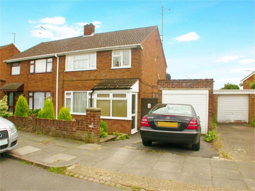 Bosmore Road, LIMBURY, Bedfordshire