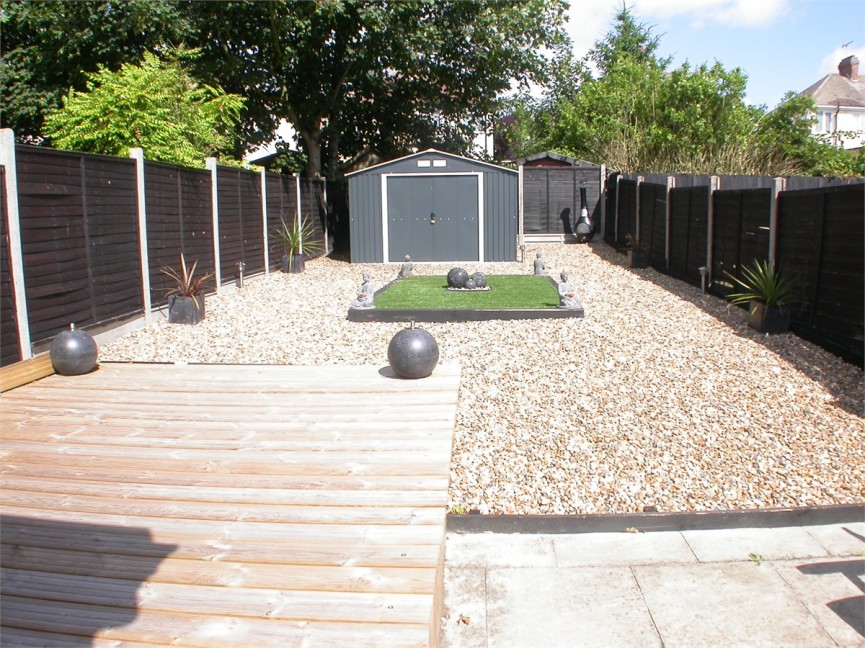 2 bedroom House for Letting Fourth Avenue, Luton, Bedfordshire