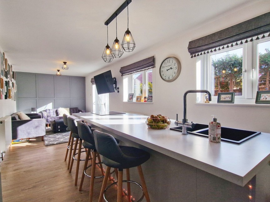 4 bedroom House for Sale Ampthill, Bedford