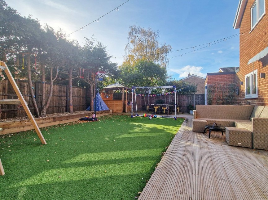 4 bedroom House for Sale Ampthill, Bedford