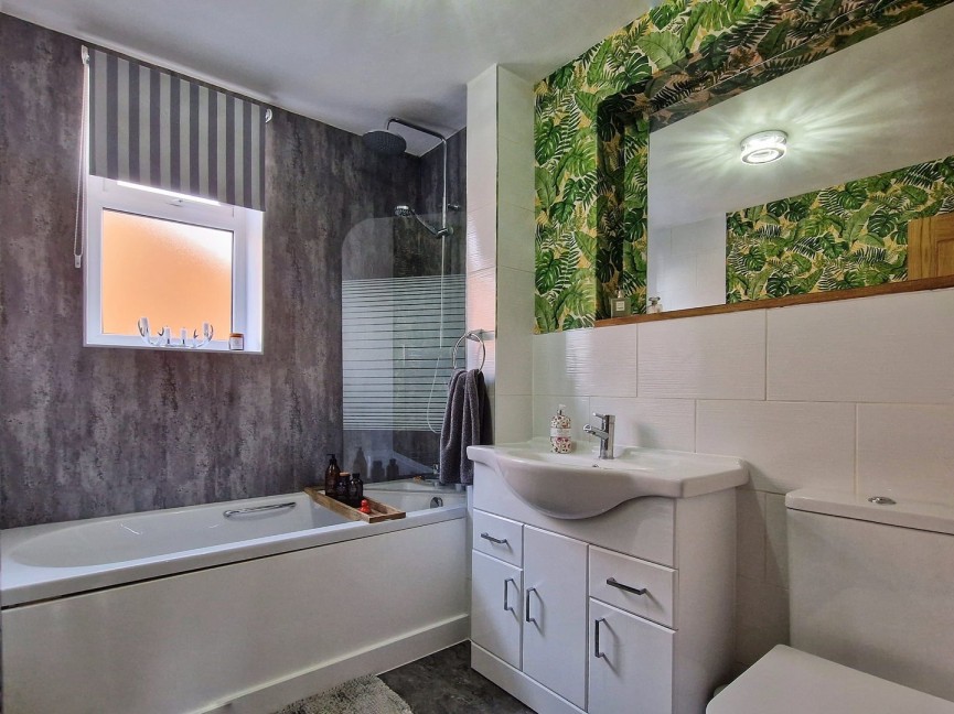 4 bedroom House for Sale Ampthill, Bedford