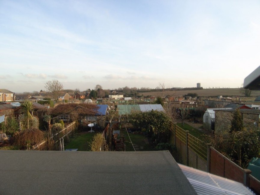 2 bedroom House for Letting High Street, Meppershall, Bedfordshire
