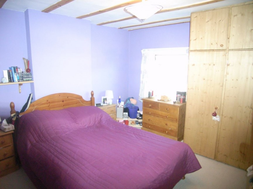 2 bedroom House for Letting High Street, Meppershall, Bedfordshire