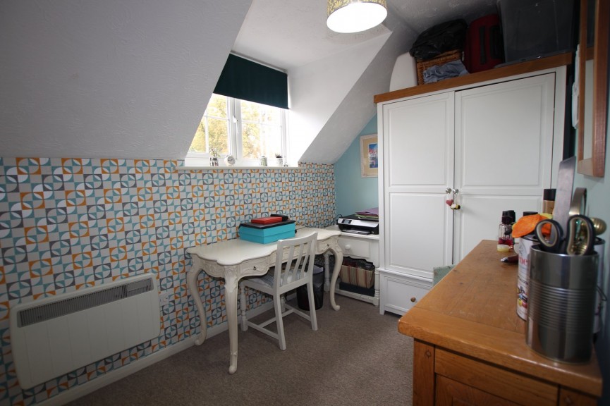 2 bedroom House for Sale London Road, Baldock, Hertfordshire