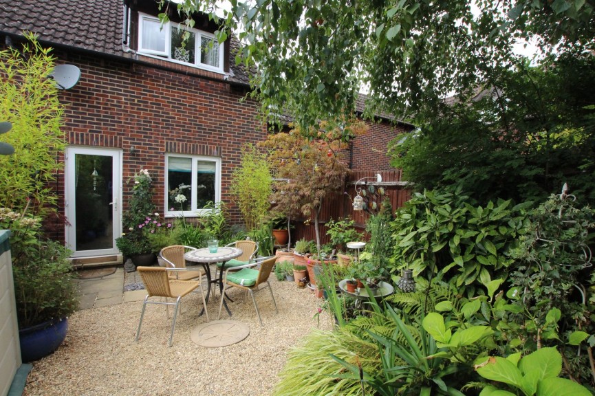 2 bedroom House for Sale London Road, Baldock, Hertfordshire