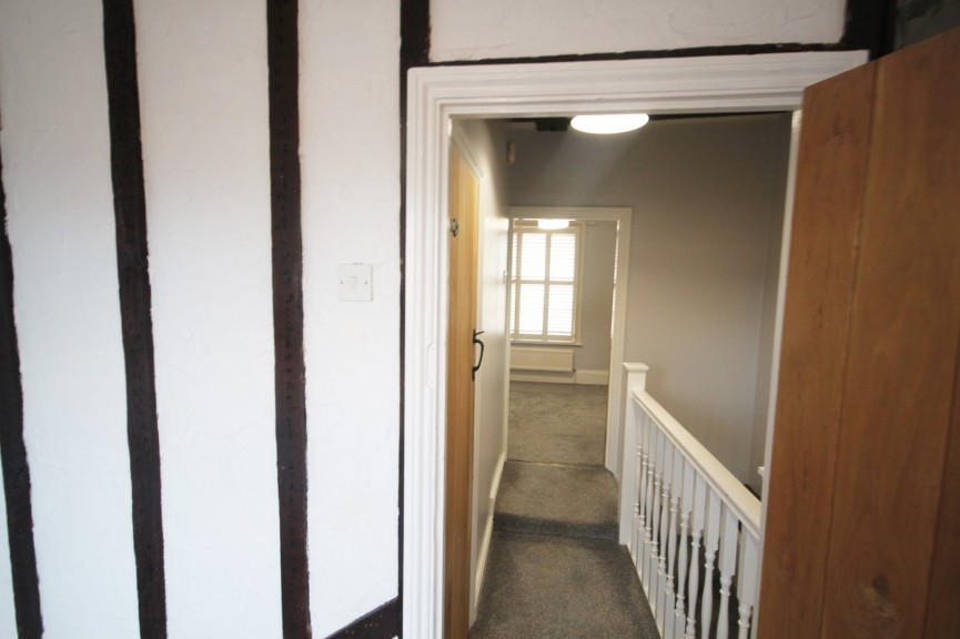2 bedroom House for Letting High Street, Shefford, Bedfordshire